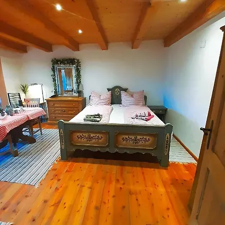 Sonnleit'n 7 Farm stay Abtenau