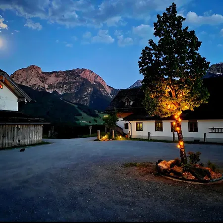 Sonnleit'n 7 Lantgård